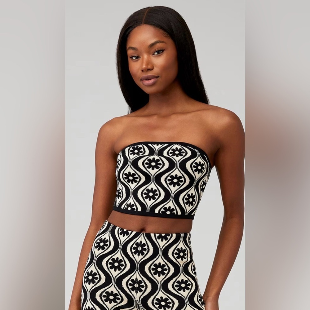 FINDERS KEEPERS
QUINN KNIT TOP